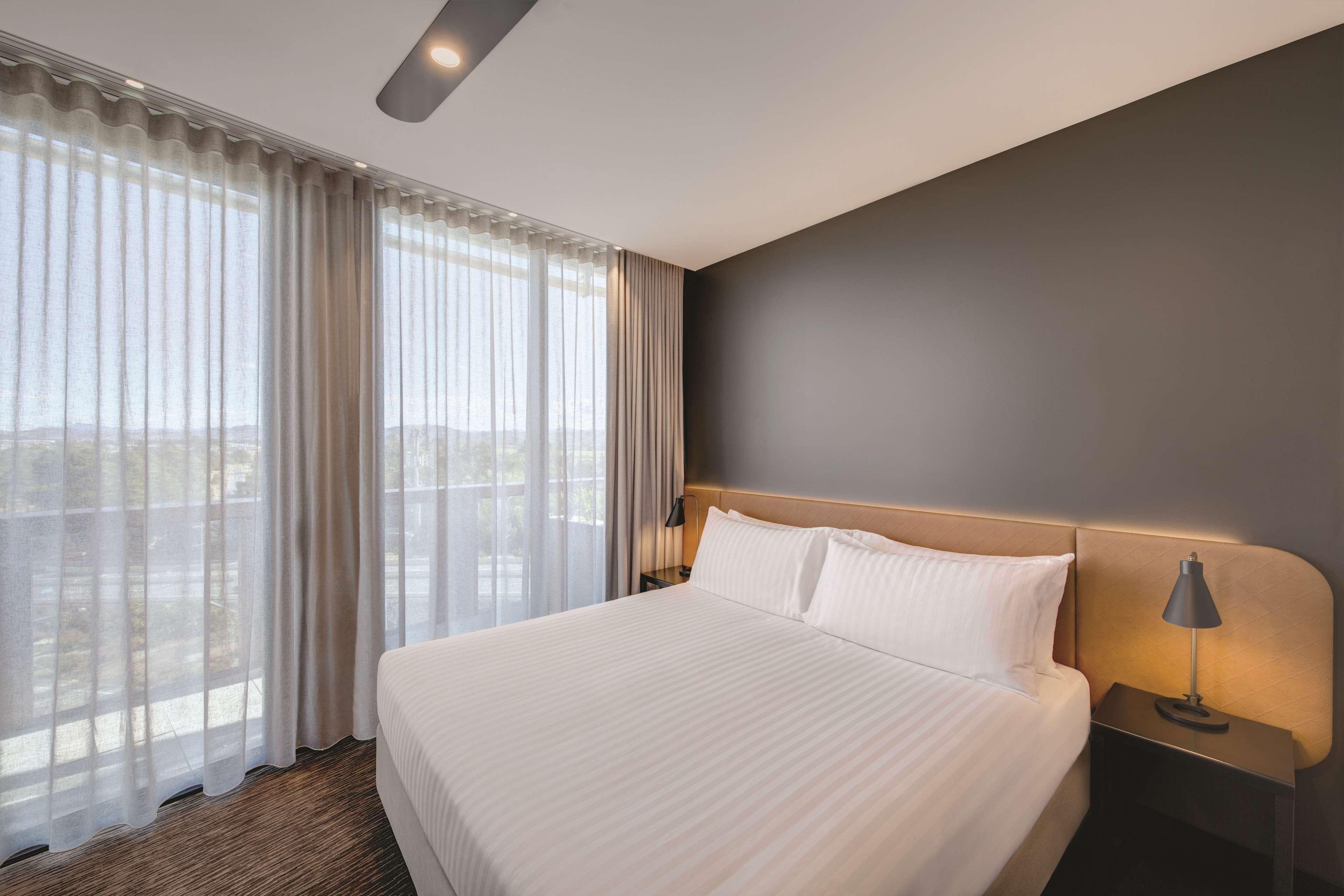 Vibe Hotel Canberra Buitenkant foto