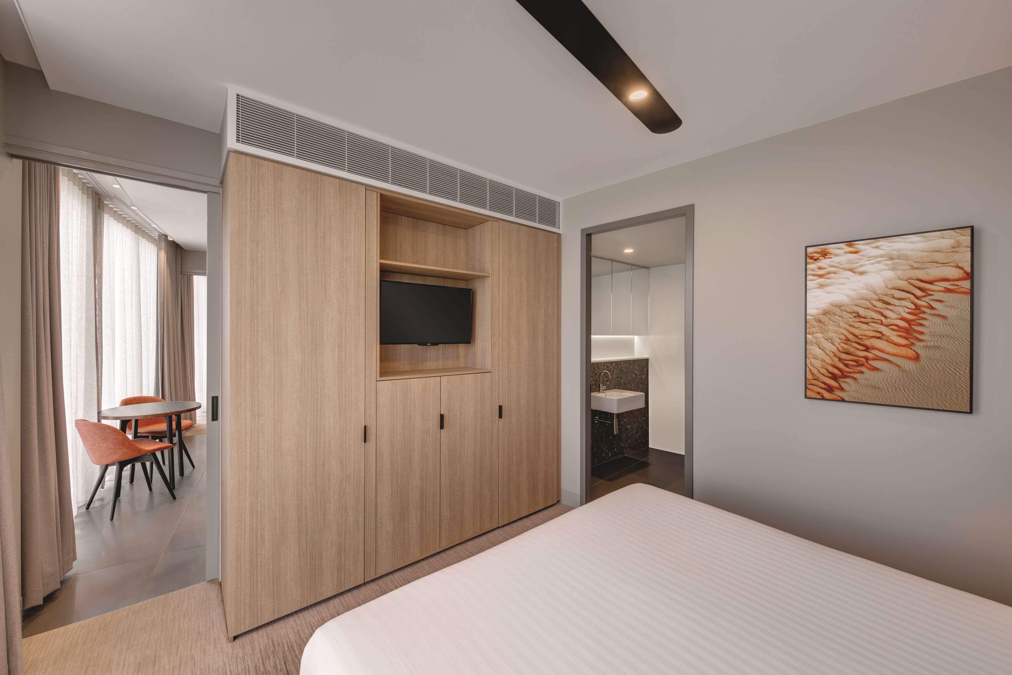 Vibe Hotel Canberra Buitenkant foto