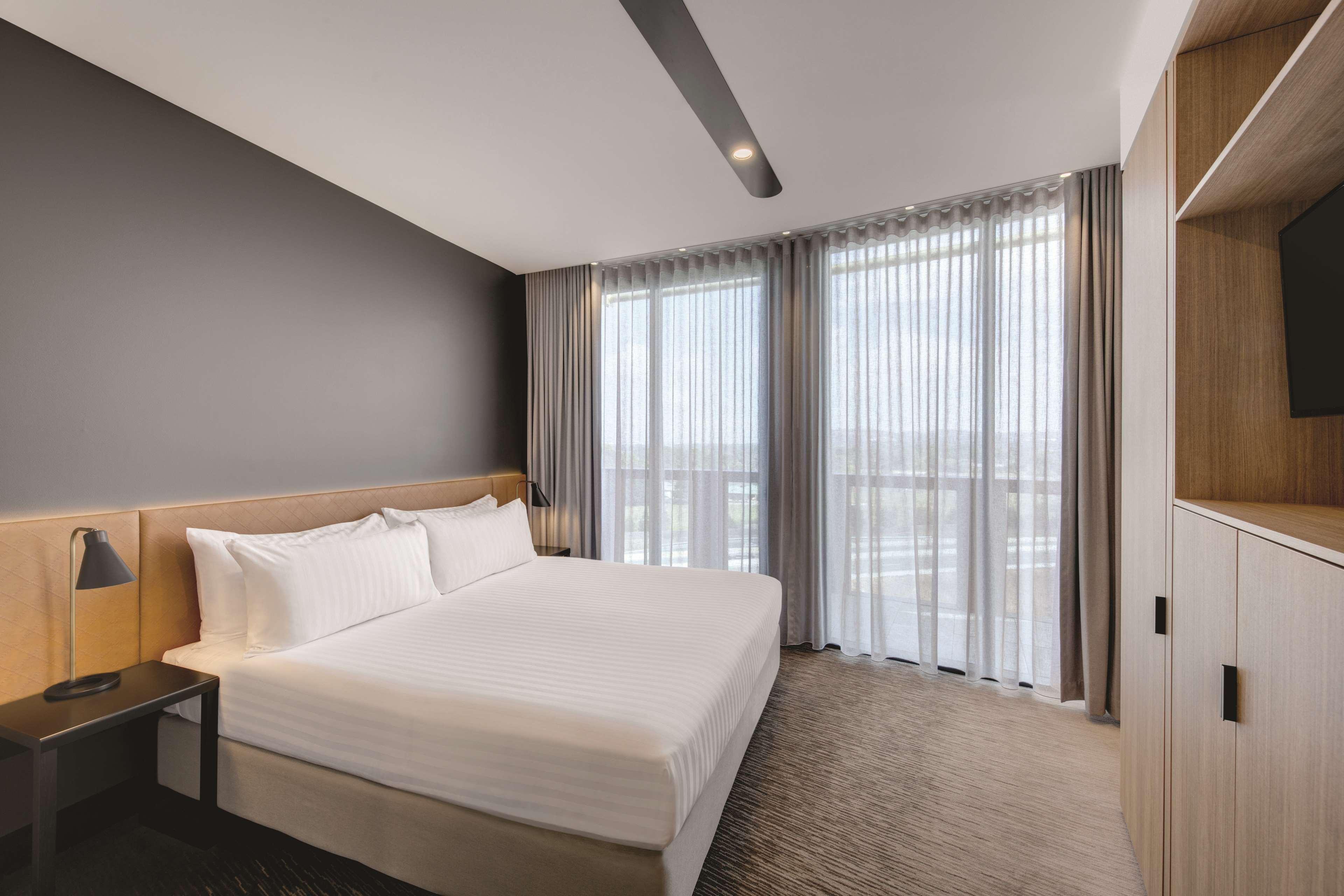 Vibe Hotel Canberra Buitenkant foto